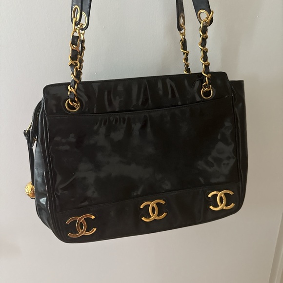 Vintage Chanel Shoulder Bag - Picture 3 of 7